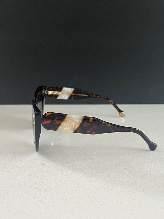 CAROLINA HERRERA Butterfly Full Rim Sunglasses - Brown main image 12